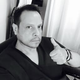 Prof. Héctor Rodríguez
